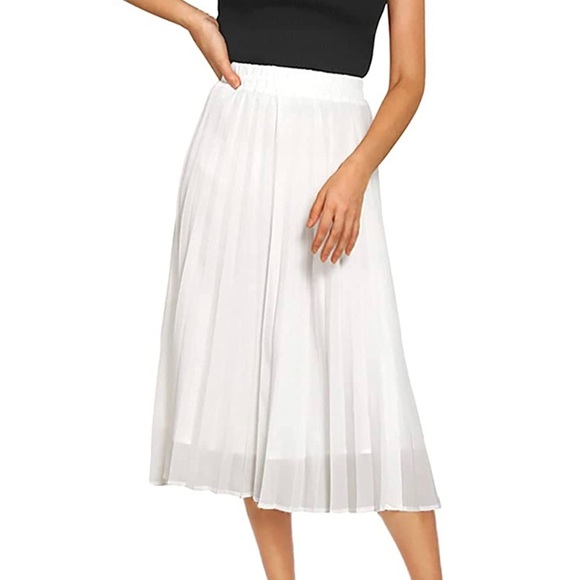 Chartou Dresses & Skirts - NWT Chartou Pleated Midi Skirt